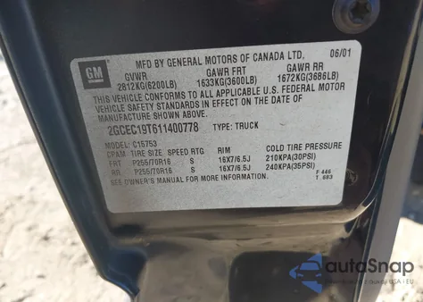 2001 Chevrolet Silverado 1500 Lt z USA, uszkodzony, nr VIN 2GCEC19T611400778